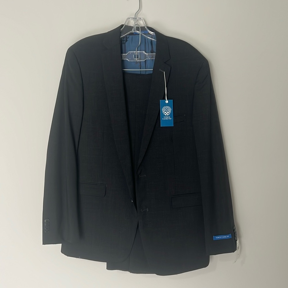Vince Camuto 2pc suit
NWT